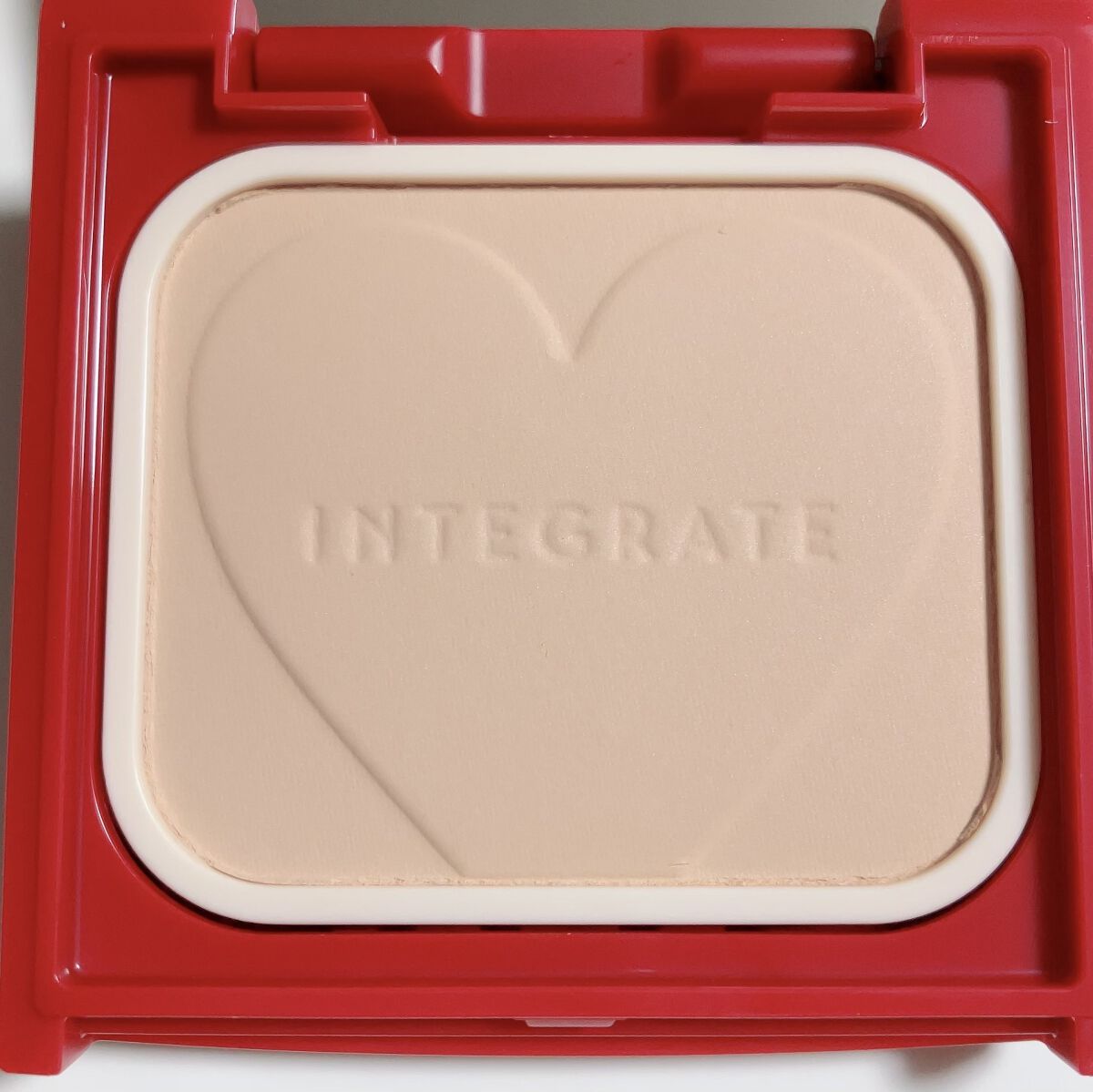 プロフィニッシュファンデーション/インテグレート/パウダーファンデーションを使ったクチコミ（2枚目）