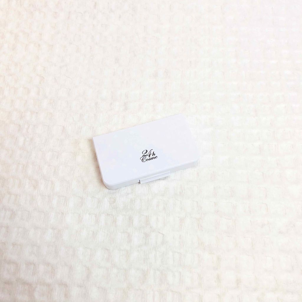 24h cosme ケアミネラルコンシーラUVのクチコミ「私のがっつり痣が消えました。
#コンシーラー

ひどい #アレルギー 持ちで目元にかなり大きめ.....」（2枚目）