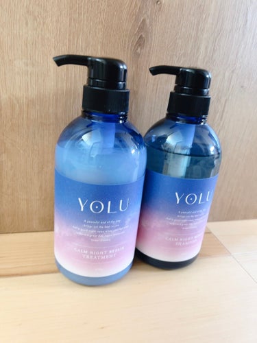 
YOLU カームナイトリペアシャンプー／トリートメントを購入♡

とっも良いと人気のYOLU(  ˊᵕˋ  )♡
 
 しっとりタイプを購入しました♡
 香りも良くて洗った後もしっとりまとまりやすくて