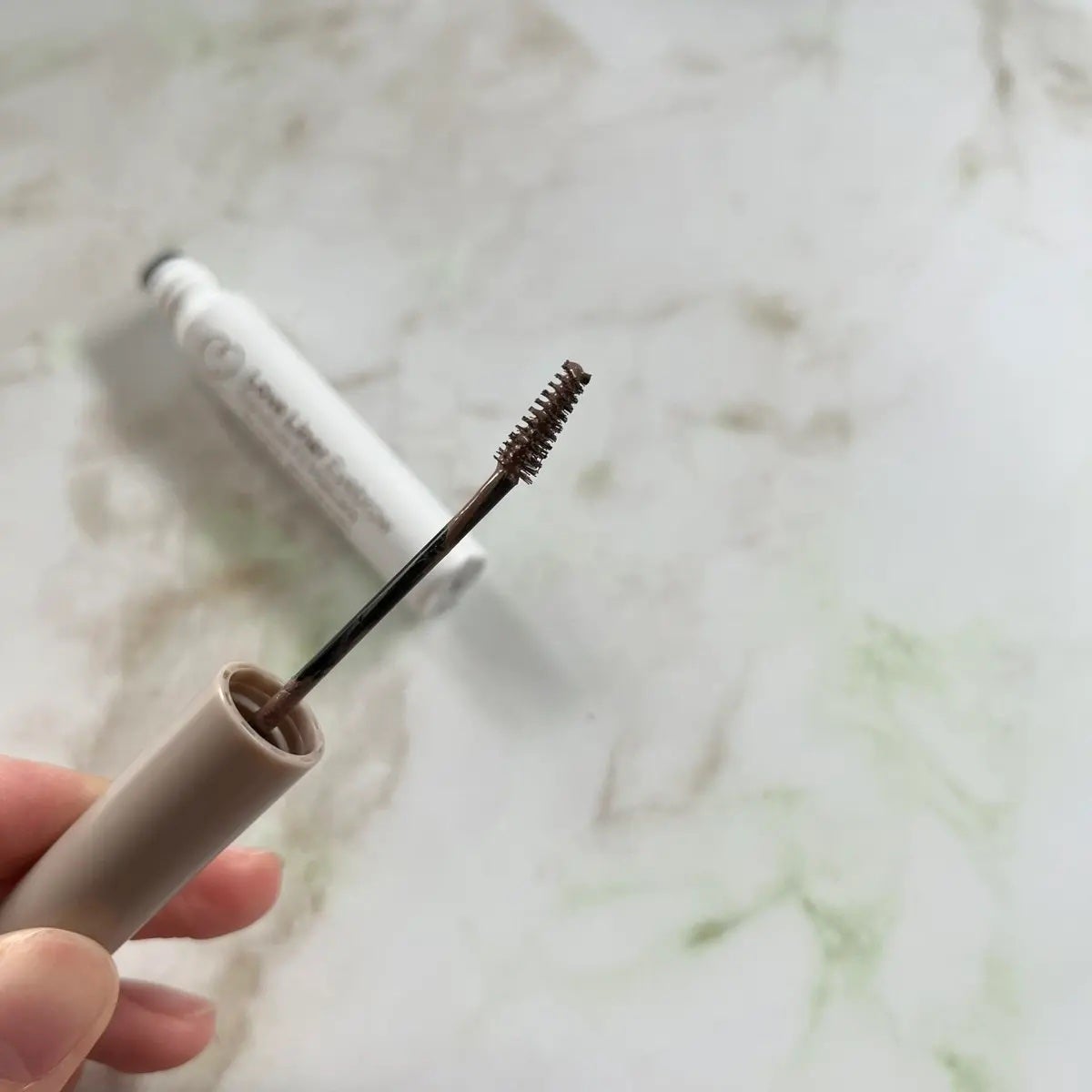 ラブ・ライナー シグネチャーフィットマスカラ MMC2<アイブロウ>/ラブ・ライナー/眉マスカラを使ったクチコミ(3枚目)