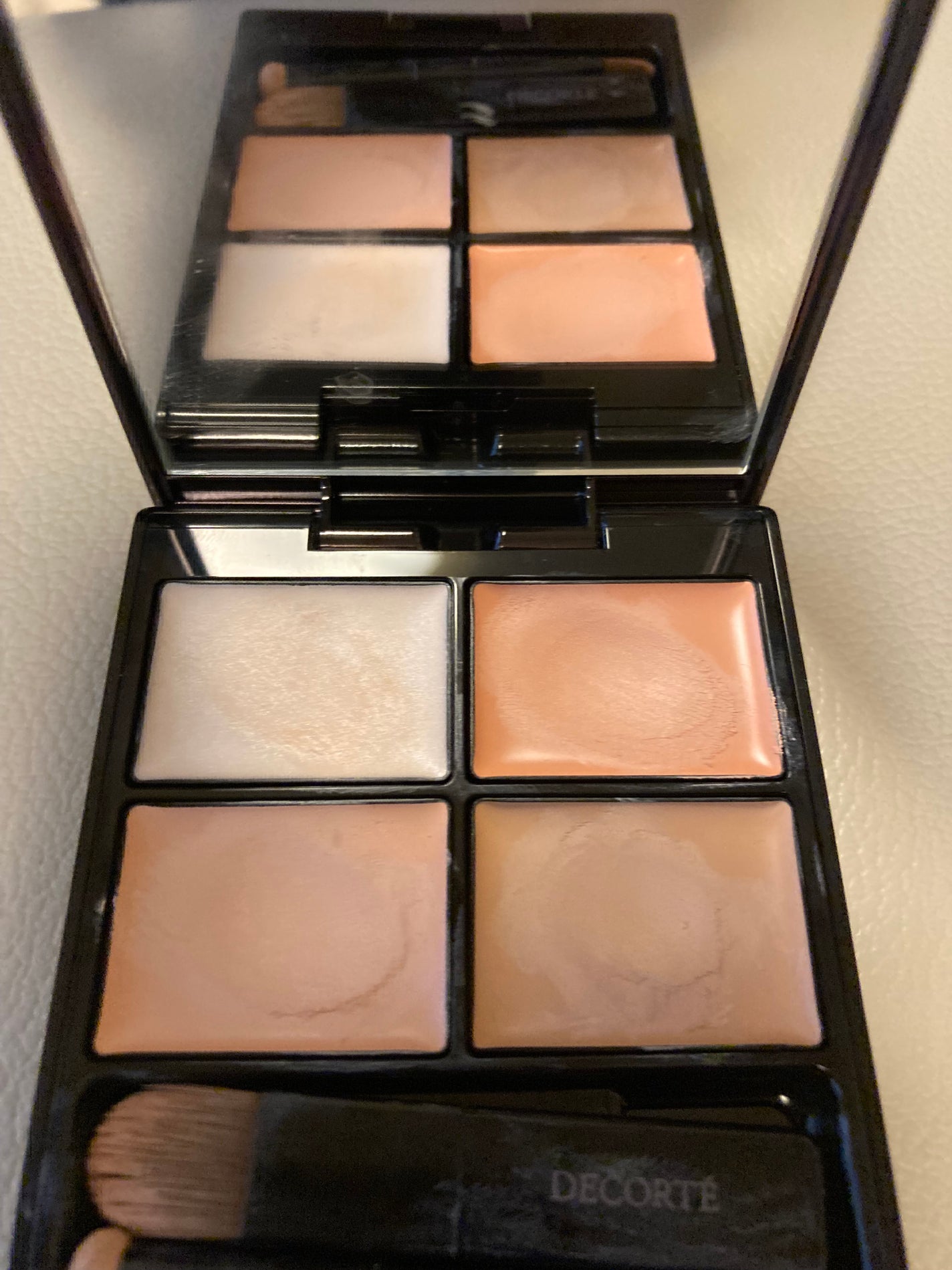 RURU on LIPS 「「DECORTÉトーンパーフェクティングパレット00ライト」4..」(2枚目)