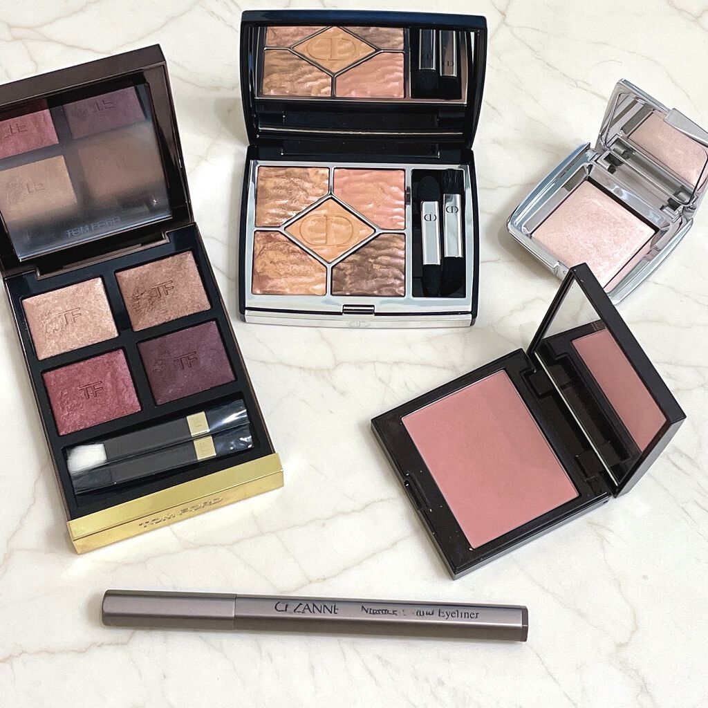 Hourglass Ambient Lighting Powder/HOURGLASS/プレストパウダーを使ったクチコミ（1枚目）