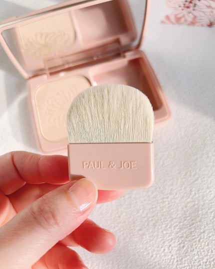 PAUL & JOE BEAUTE ヴェール ファンデーション Nのクチコミ「・
・
ケースがかわいすぎた🤍 ̖́-
2023年3月1日リニューアル発売
@cchann.....」(3枚目)