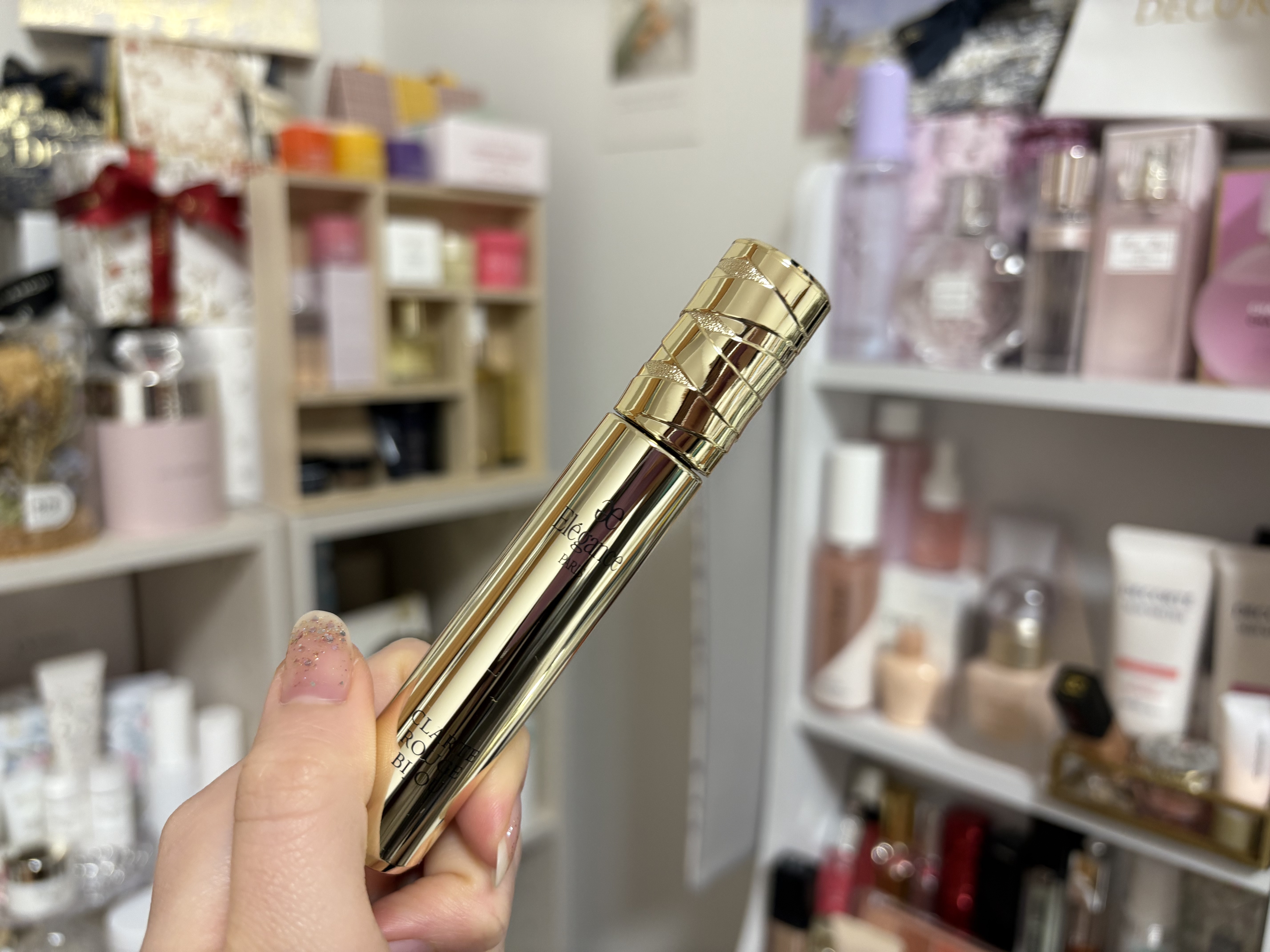 エレガンス クラルテ ルージュ ビジュー/Elégance/口紅を使ったクチコミ（2枚目）