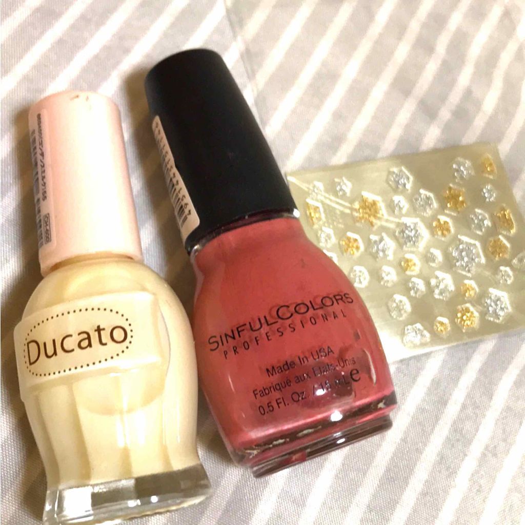 シンフルカラーズネイルエナメル/REVLON/マニキュアを使ったクチコミ(2枚目)