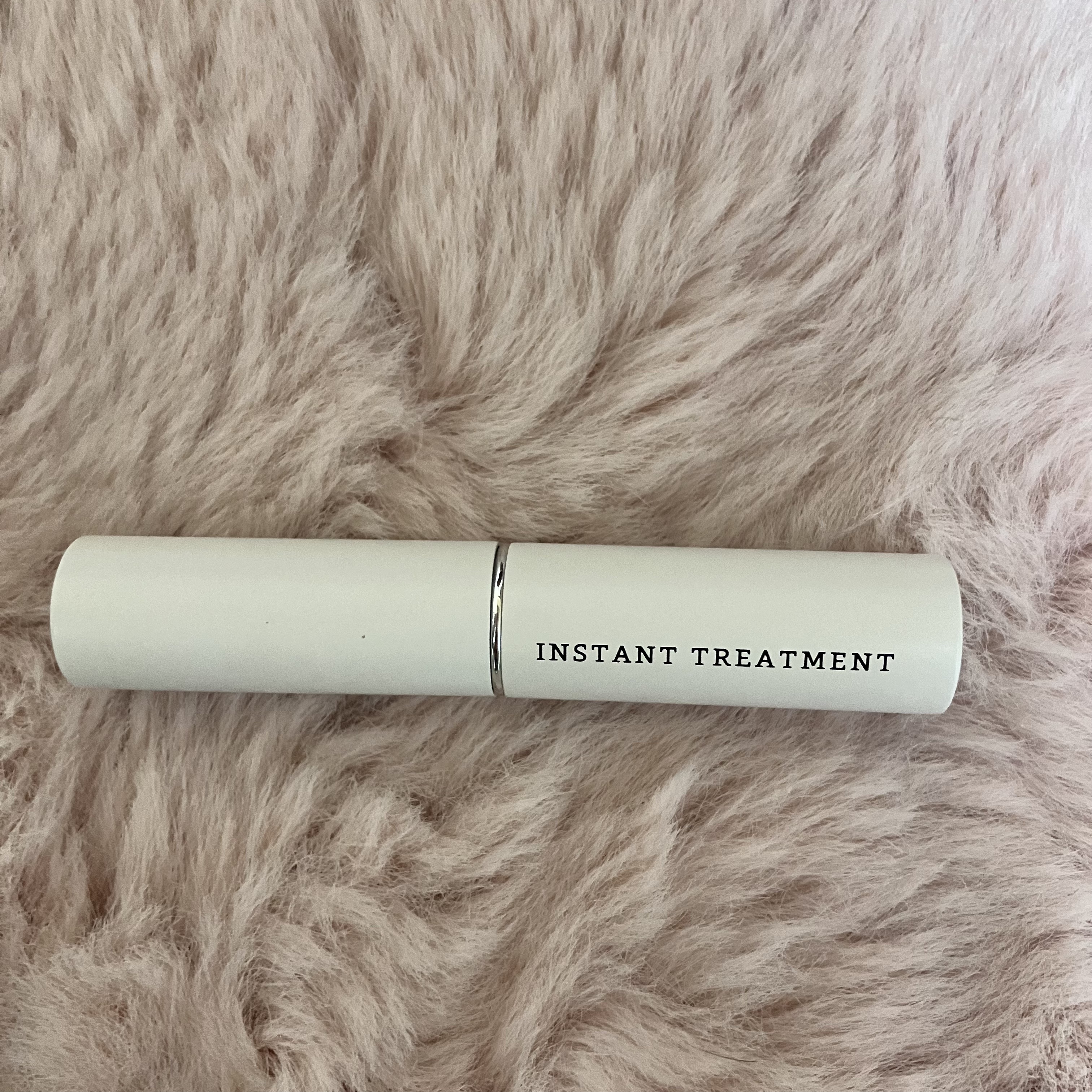 インスタント トリートメントスティック/RMK/美容液を使ったクチコミ（2枚目）