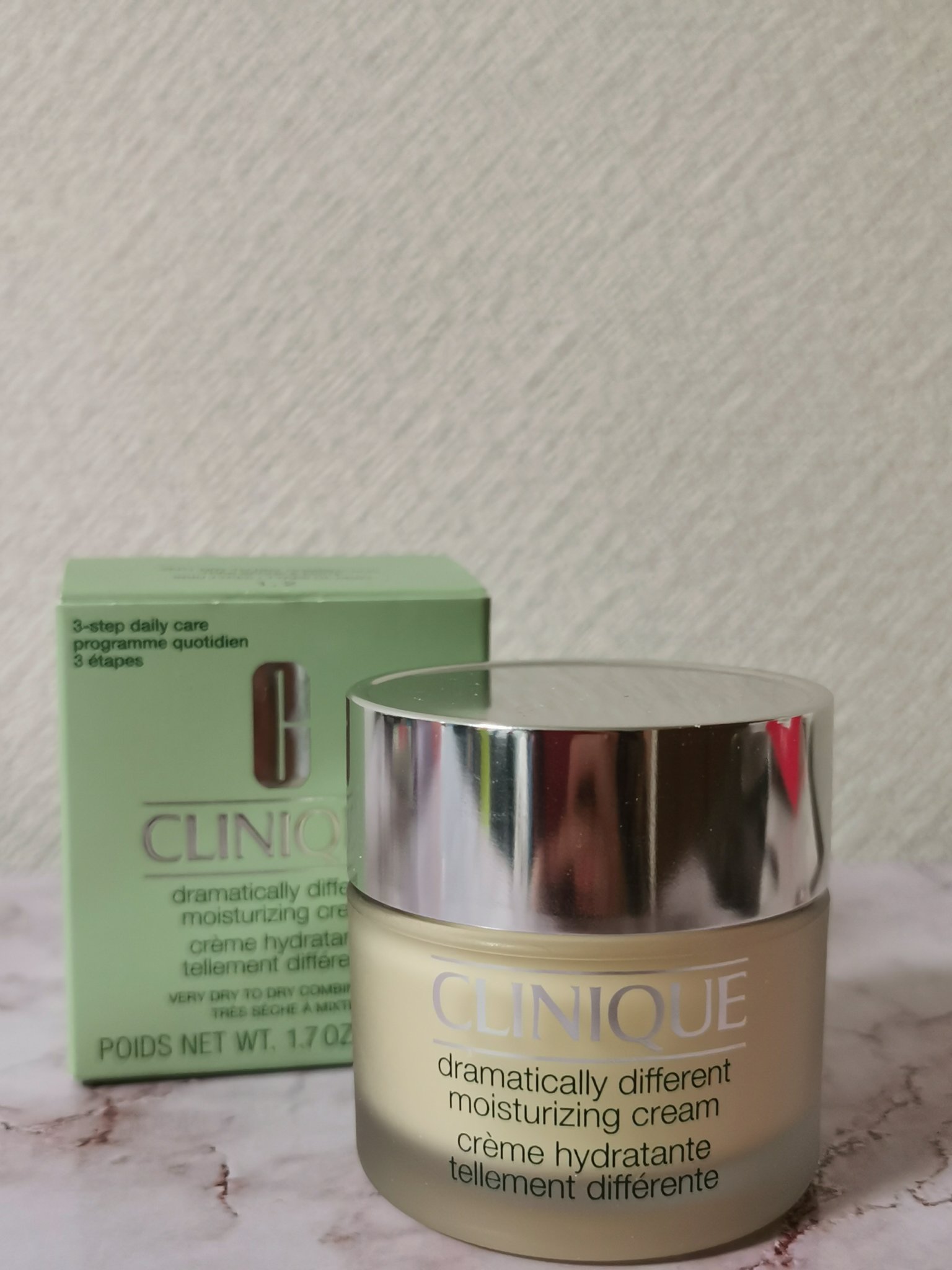 ドラマティカリー ディファレント モイスチャライジング クリーム/CLINIQUE/フェイスクリームを使ったクチコミ（1枚目）