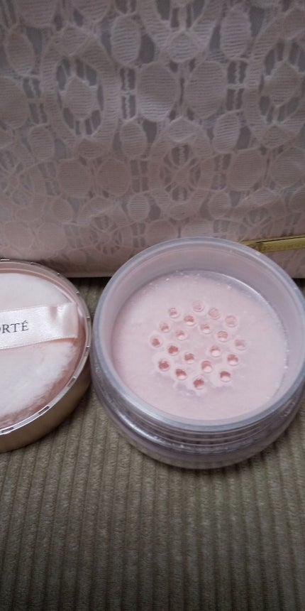 AQ MW フェイスパウダー/DECORTÉ/ルースパウダーを使ったクチコミ(2枚目)