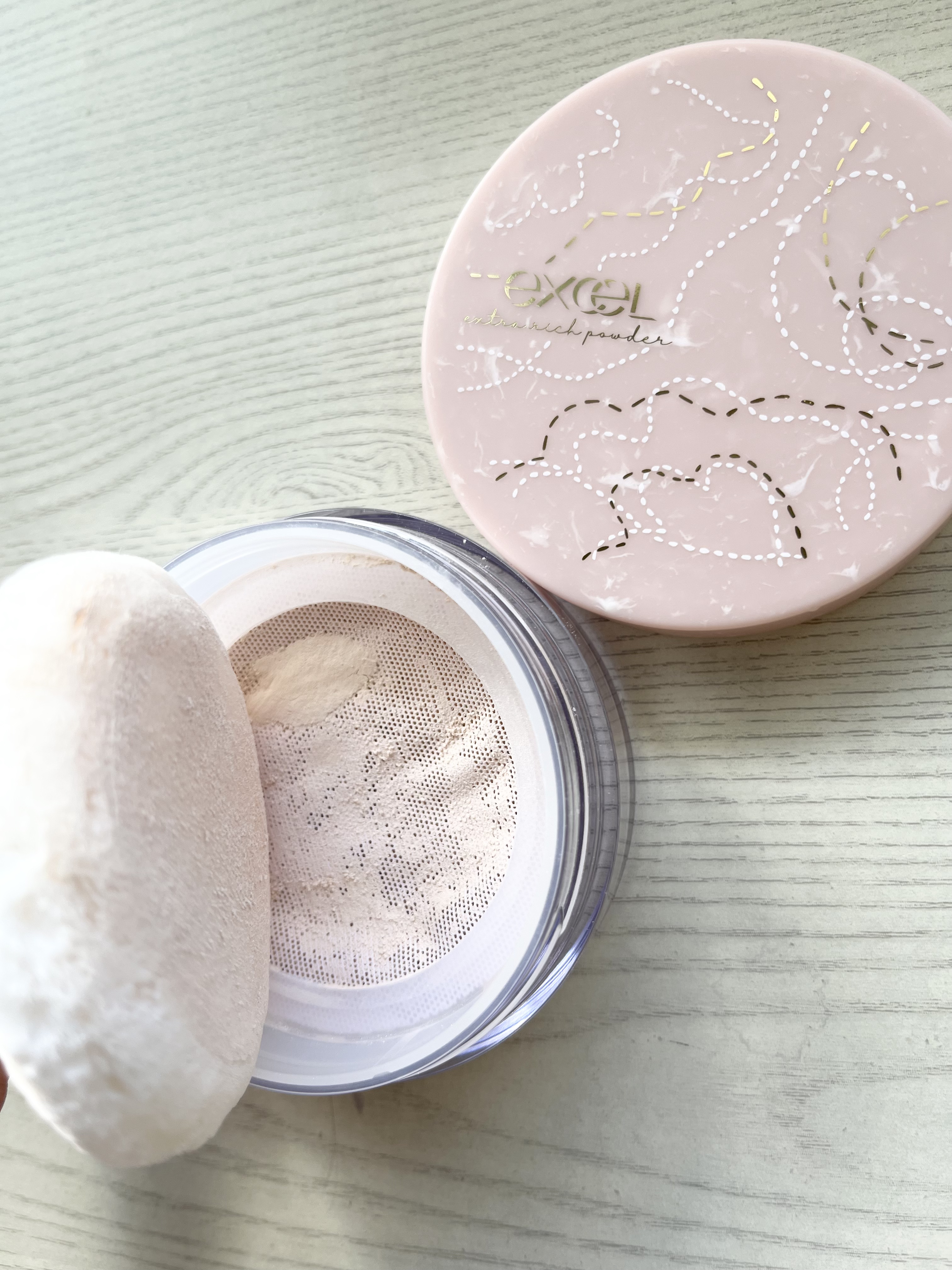 エクセル エクストラリッチパウダー&#39;24/excel/ルースパウダーを使ったクチコミ（1枚目）