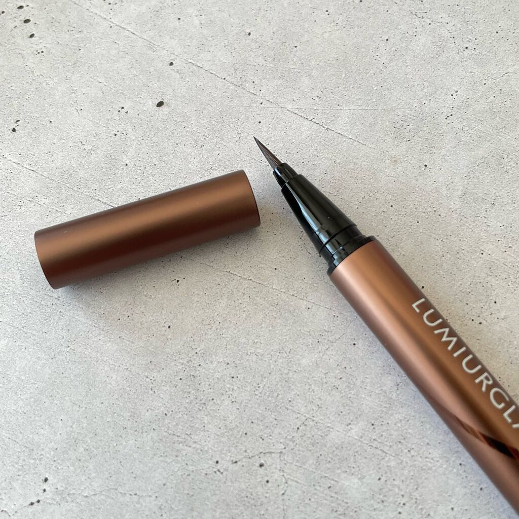 スキルレスライナー/LUMIURGLAS/リキッドアイライナーを使ったクチコミ（3枚目）