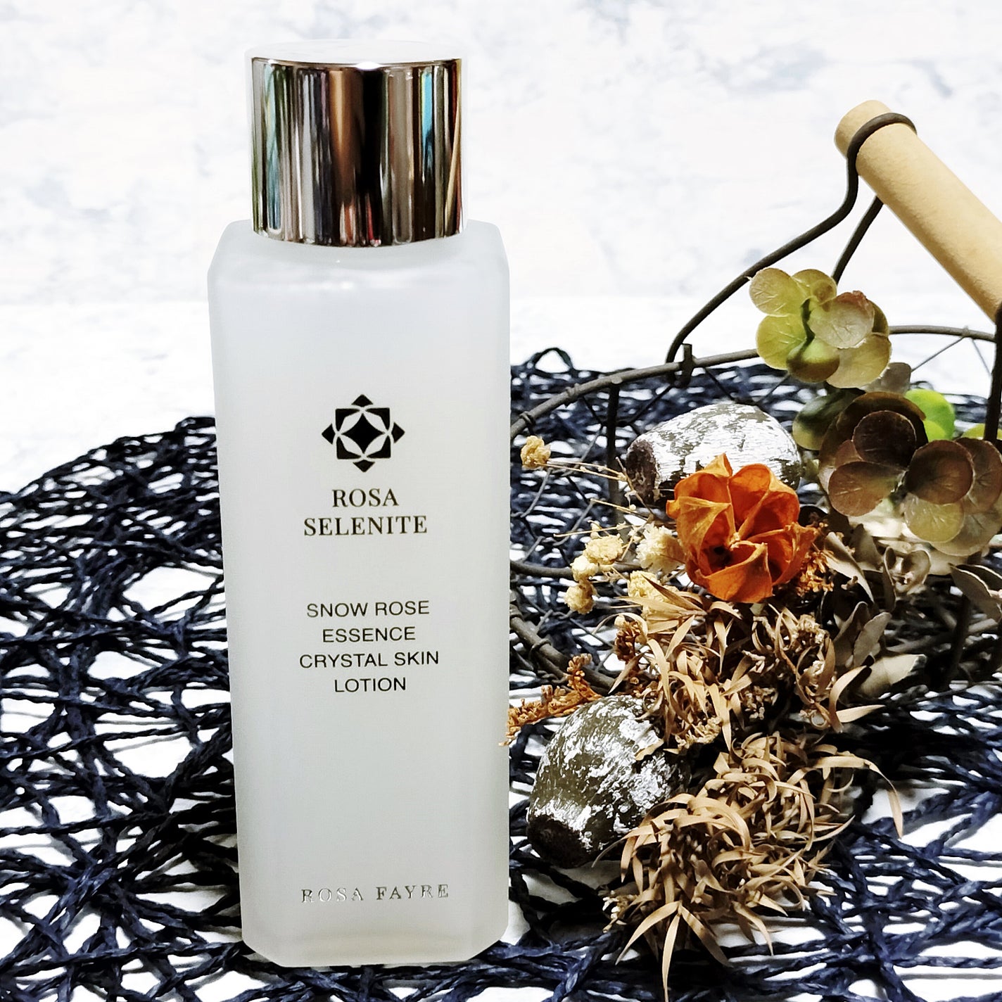 ロサ セレナイト スノーローズ エッセンス クリスタルスキン ローション/ROSA FAYRE/化粧水を使ったクチコミ(2枚目)