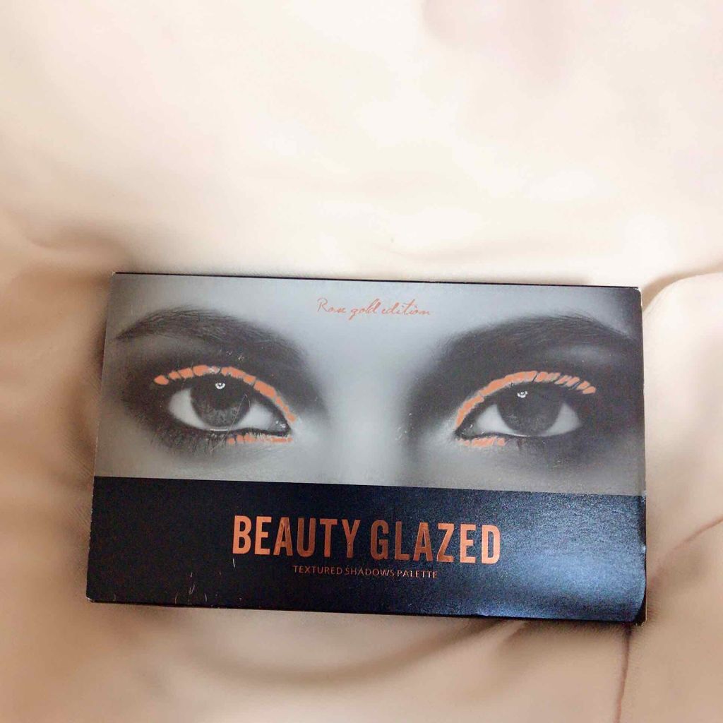 フーダビューティ デザート ダスク アイシャドウパレット/Huda Beauty/アイシャドウパレットを使ったクチコミ（1枚目）