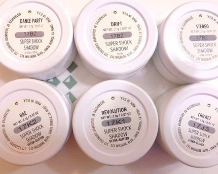 Super Shock Shadow/ColourPop/単色アイシャドウを使ったクチコミ(2枚目)