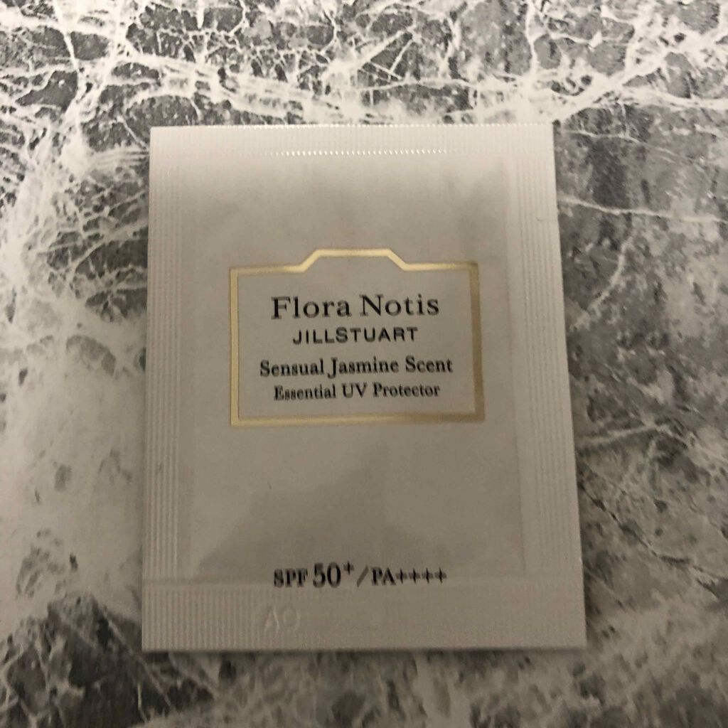 エッセンシャルUVプロテクター センシュアルジャスミン/Flora Notis JILL STUART/日焼け止めクリームを使ったクチコミ（1枚目）
