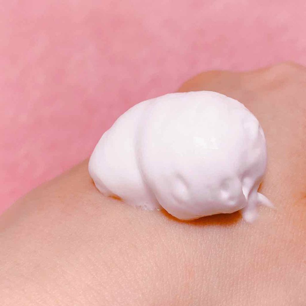 マシュマロケアボディミルク シルキーフラワーの香り/ニベア/ボディミルクを使ったクチコミ（2枚目）