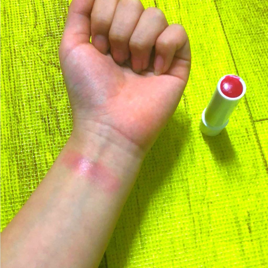 ニベア リップケアシャインシリーズ(韓国限定)/NIVEA(海外)/リップクリームを使ったクチコミ(2枚目)