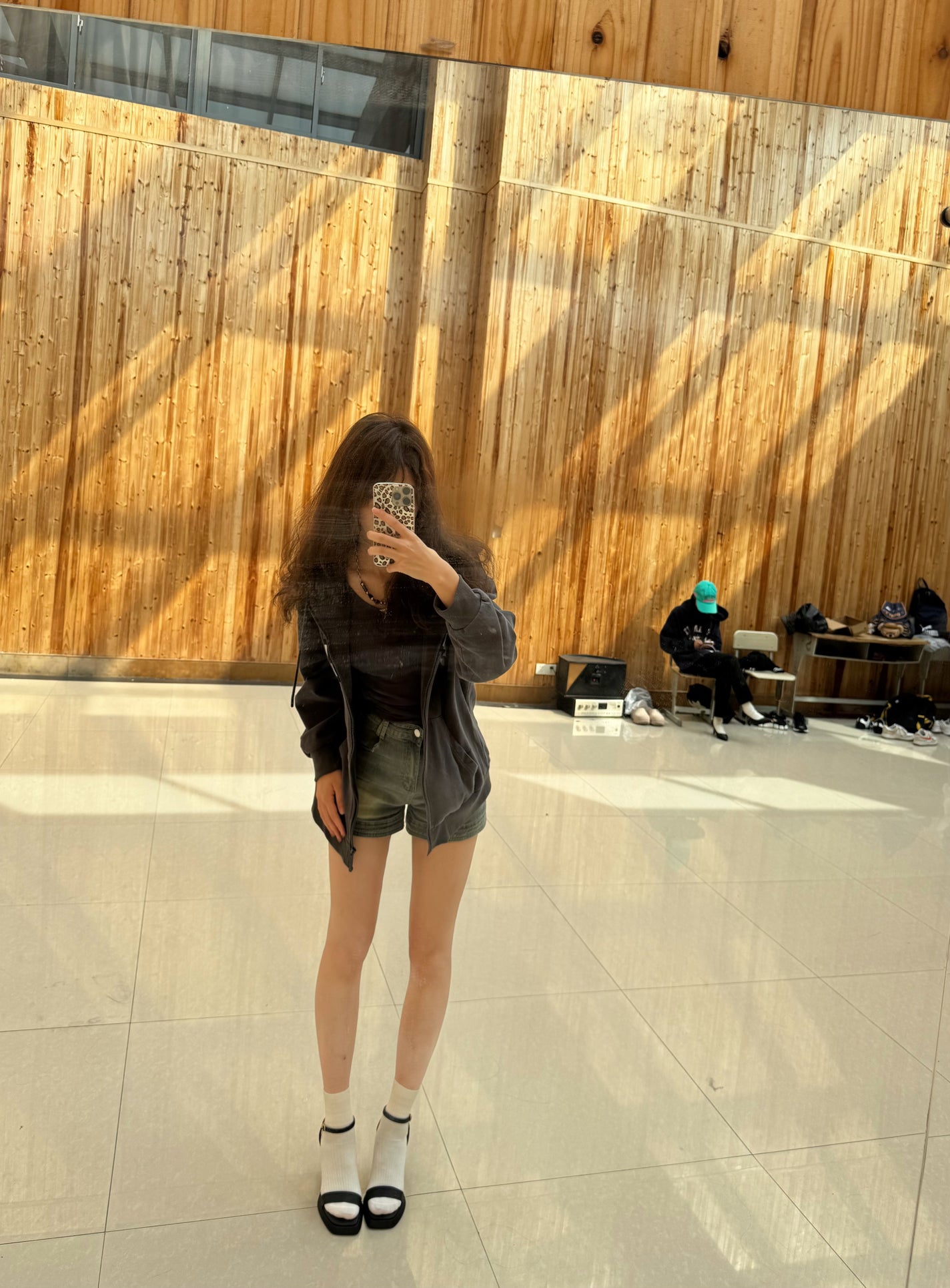 ルージュ ピュールクチュール ザ スリム ベルベットラディカル/YVES SAINT LAURENT BEAUTE/口紅を使ったクチコミ(3枚目)