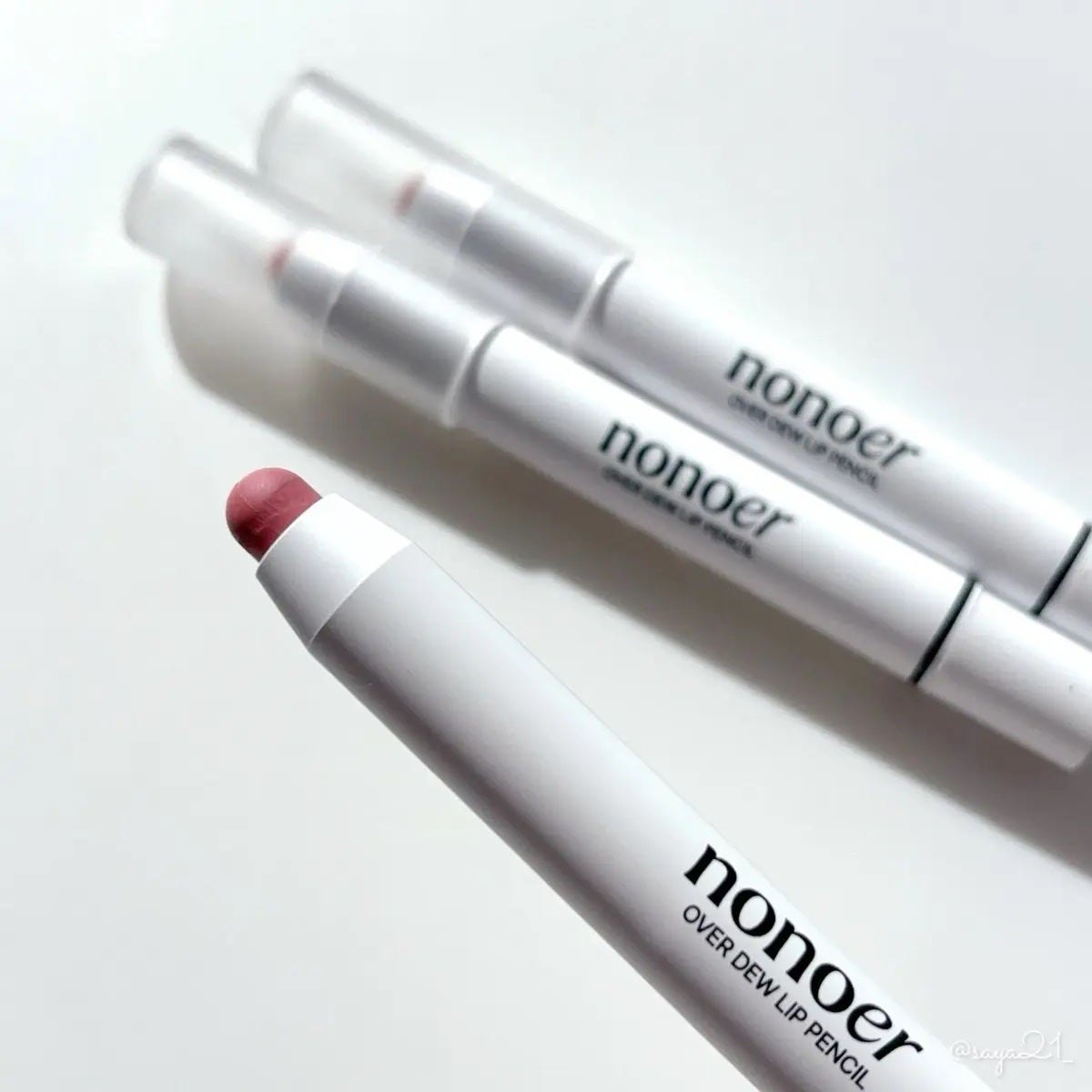 オーバーデューリップペンシル/nonoer/リップライナーを使ったクチコミ(2枚目)