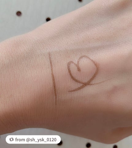 スキルレスライナー/LUMIURGLAS/リキッドアイライナーを使ったクチコミ(6枚目)