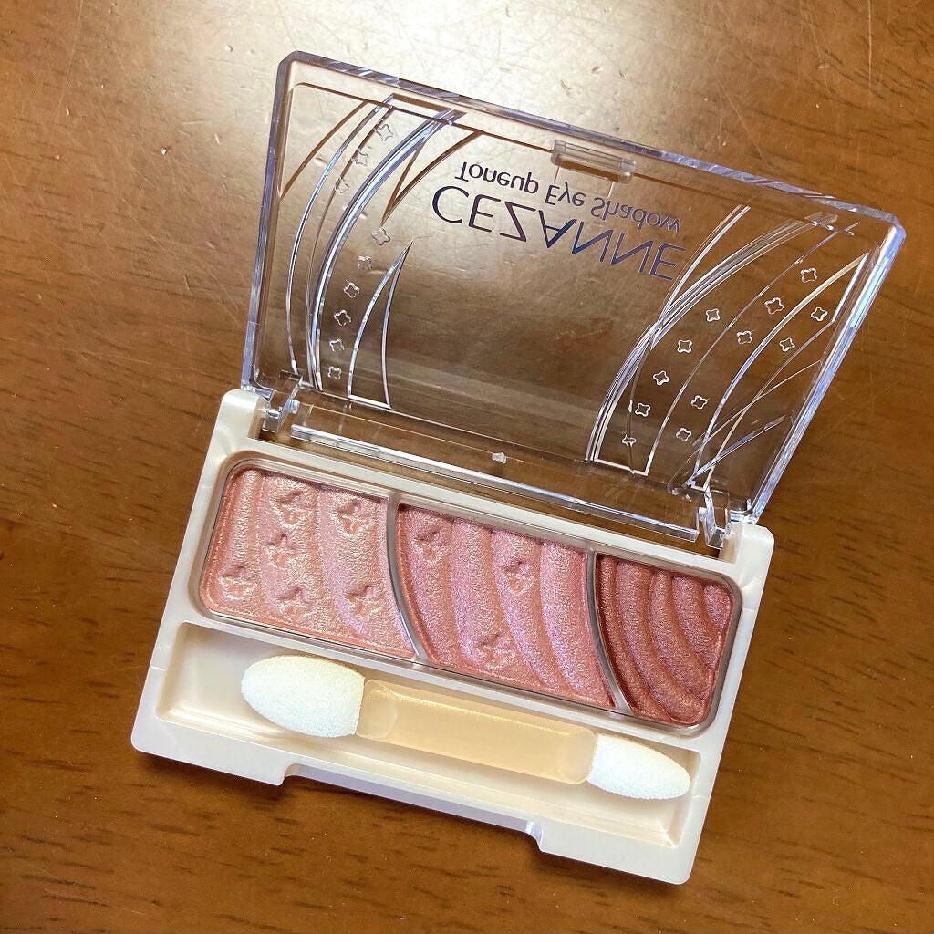 トーンアップアイシャドウ/CEZANNE/アイシャドウパレットを使ったクチコミ(1枚目)