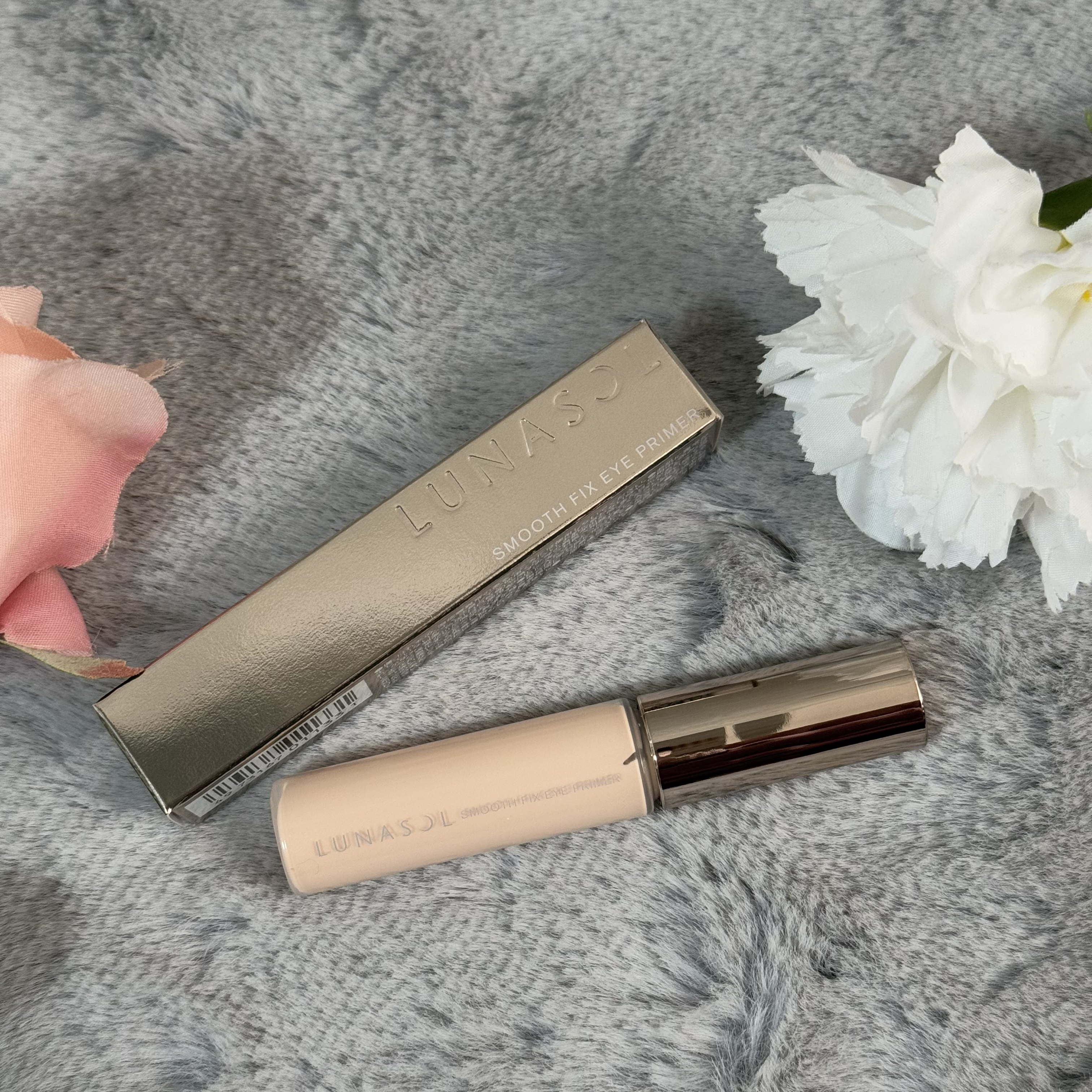 ルナソル スムースフィックスアイプライマー/LUNASOL/アイシャドウベースを使ったクチコミ（1枚目）