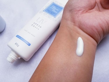 Blanc Peau 薬用美白UVセラムジェルのクチコミ「Blanc Peau 
薬用美白UVセラムジェル
・内容量80g　・価格2,310円（税込）
.....」（2枚目）