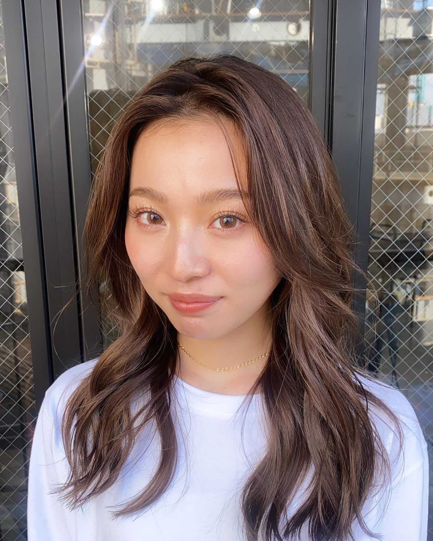 Kazuhair.. on LIPS 「ベージュを全体に馴染みがいいようにハイライトはホワイトベ..」(1枚目)