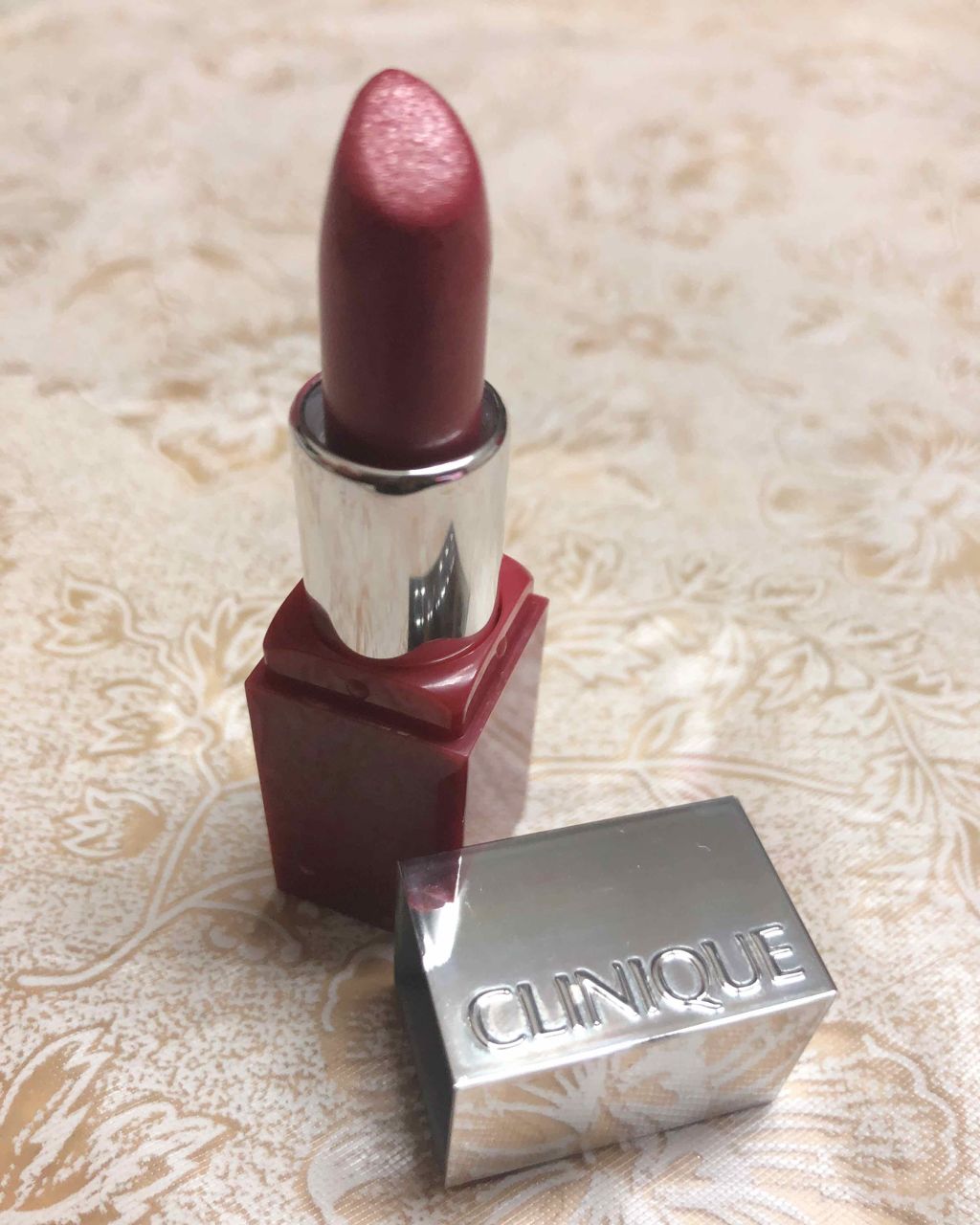 イーブン ベター パウダー メークアップ ウォーター ヴェール 27 リフィル/CLINIQUE/パウダーファンデーションを使ったクチコミ(2枚目)