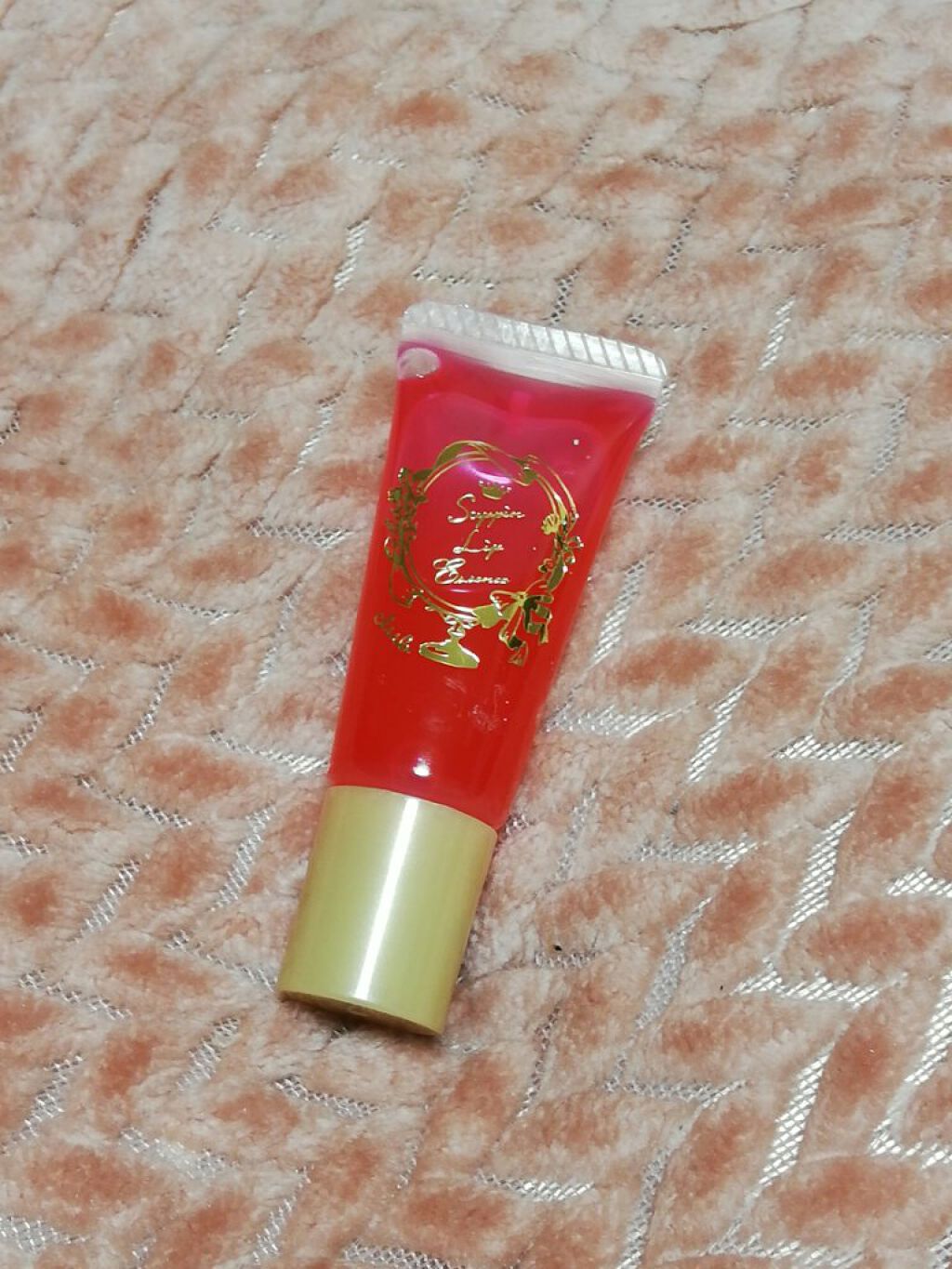 すっぴんリップエッセンス 03 ローズ/クラブ/リップ美容液を使ったクチコミ（1枚目）