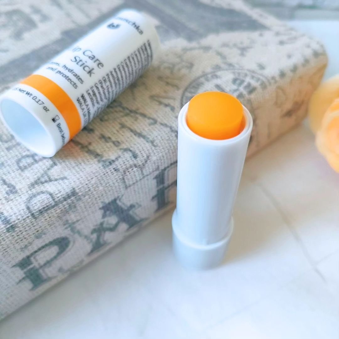 リップケアスティック/ドクターハウシュカ　/リップクリームを使ったクチコミ（3枚目）