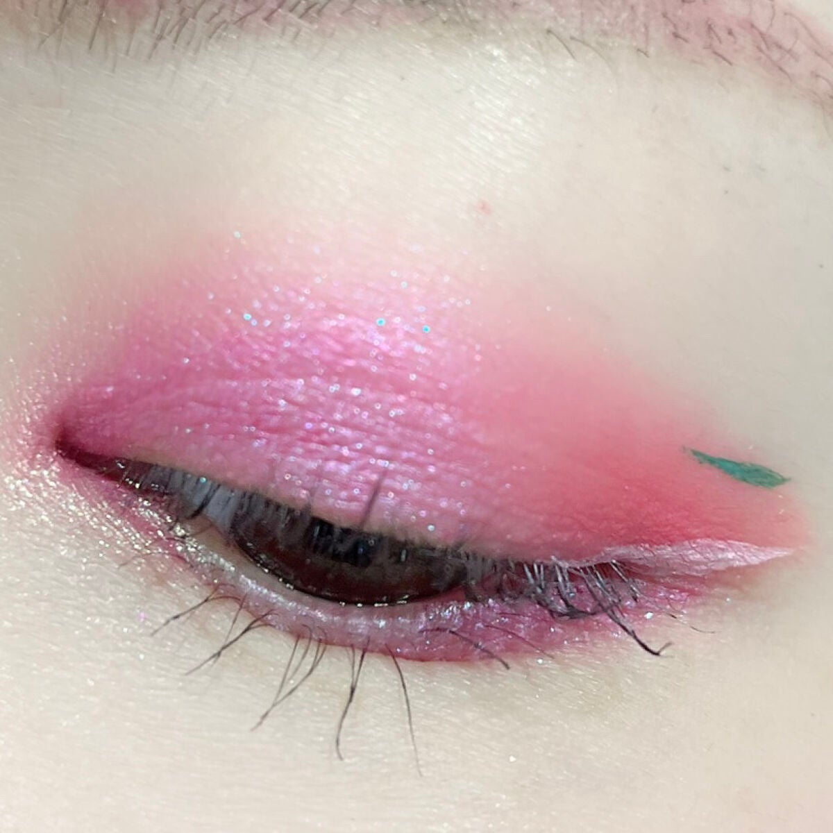 Pressed Powder Shadow /ColourPop/アイシャドウパレットを使ったクチコミ(3枚目)