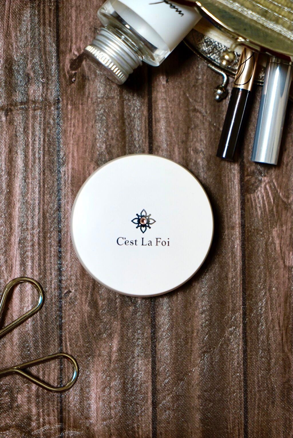 エッセンスパウダー /セラフォア/プレストパウダーを使ったクチコミ(6枚目)