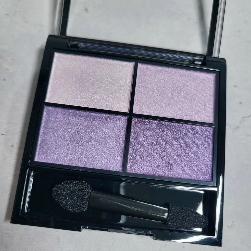 レブロン カラーステイ デイ トゥ ナイト アイシャドウ クアッド/REVLON/アイシャドウパレットを使ったクチコミ（2枚目）