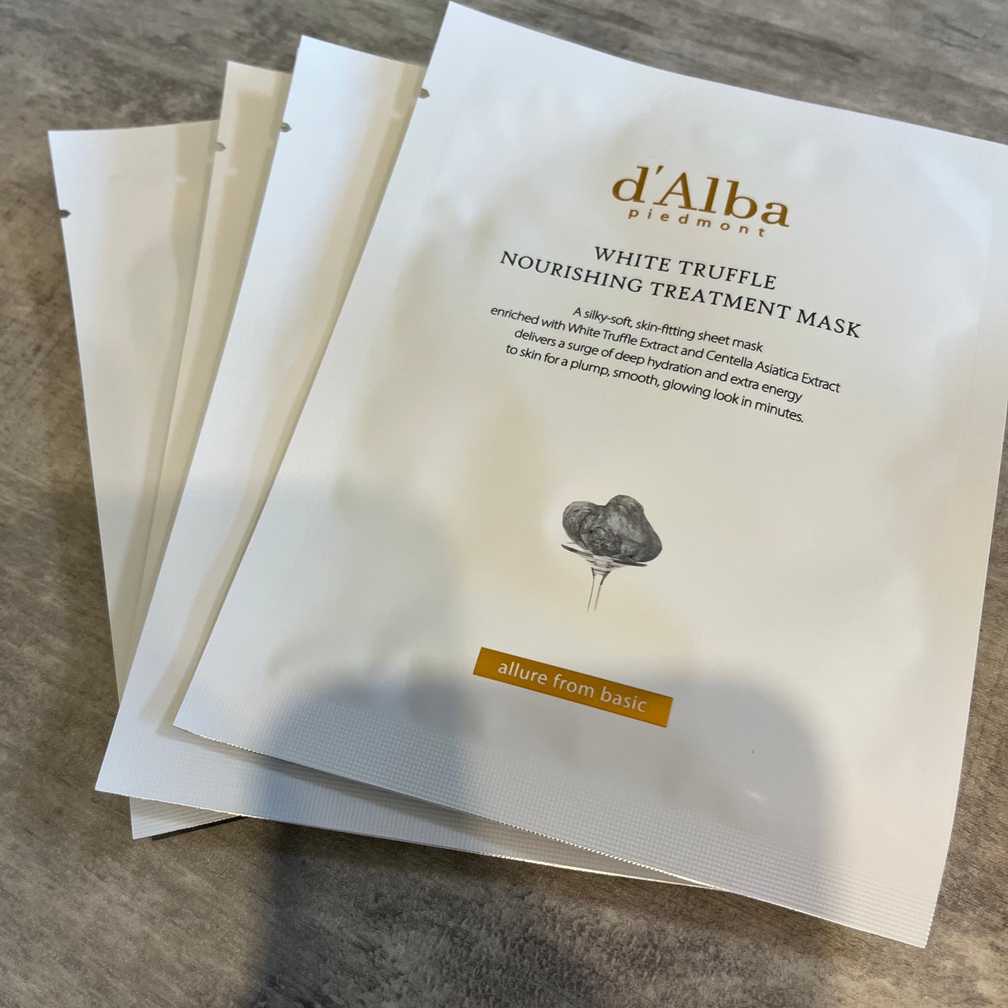 ホワイトトリュフナリシングトリートメントマスク/ダルバ/シートマスク・パックを使ったクチコミ(3枚目)