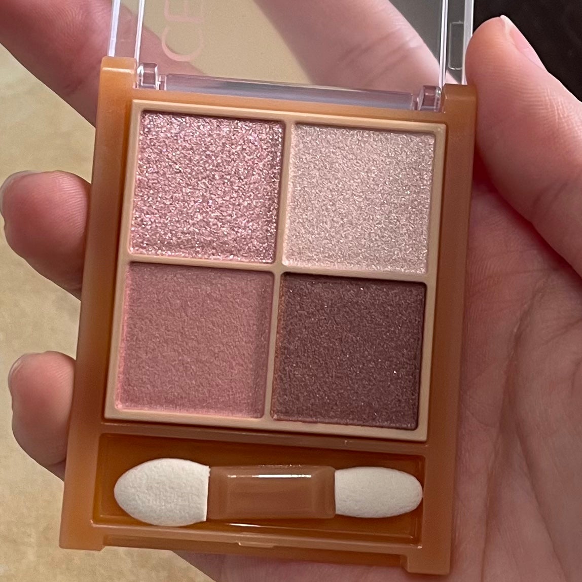 ベージュトーンアイシャドウ/CEZANNE/アイシャドウパレットを使ったクチコミ(2枚目)