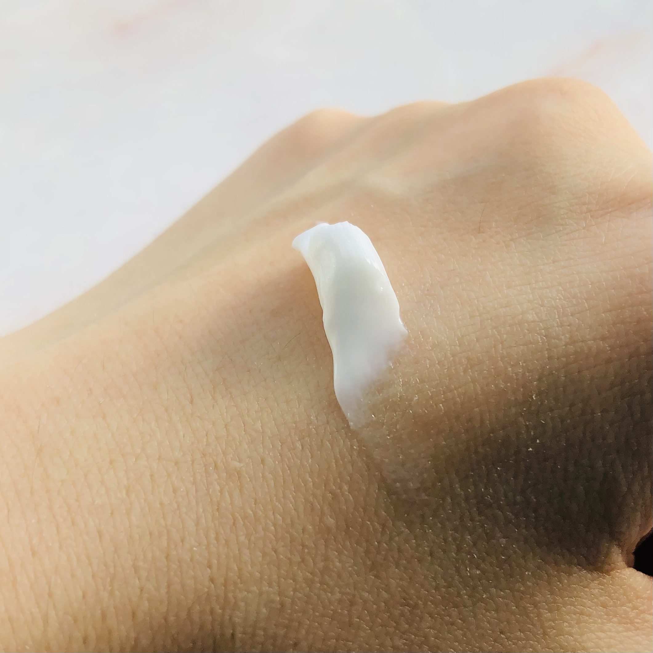 パフュームハンドクリーム ストロベリームーン/Lakum/その他を使ったクチコミ（3枚目）