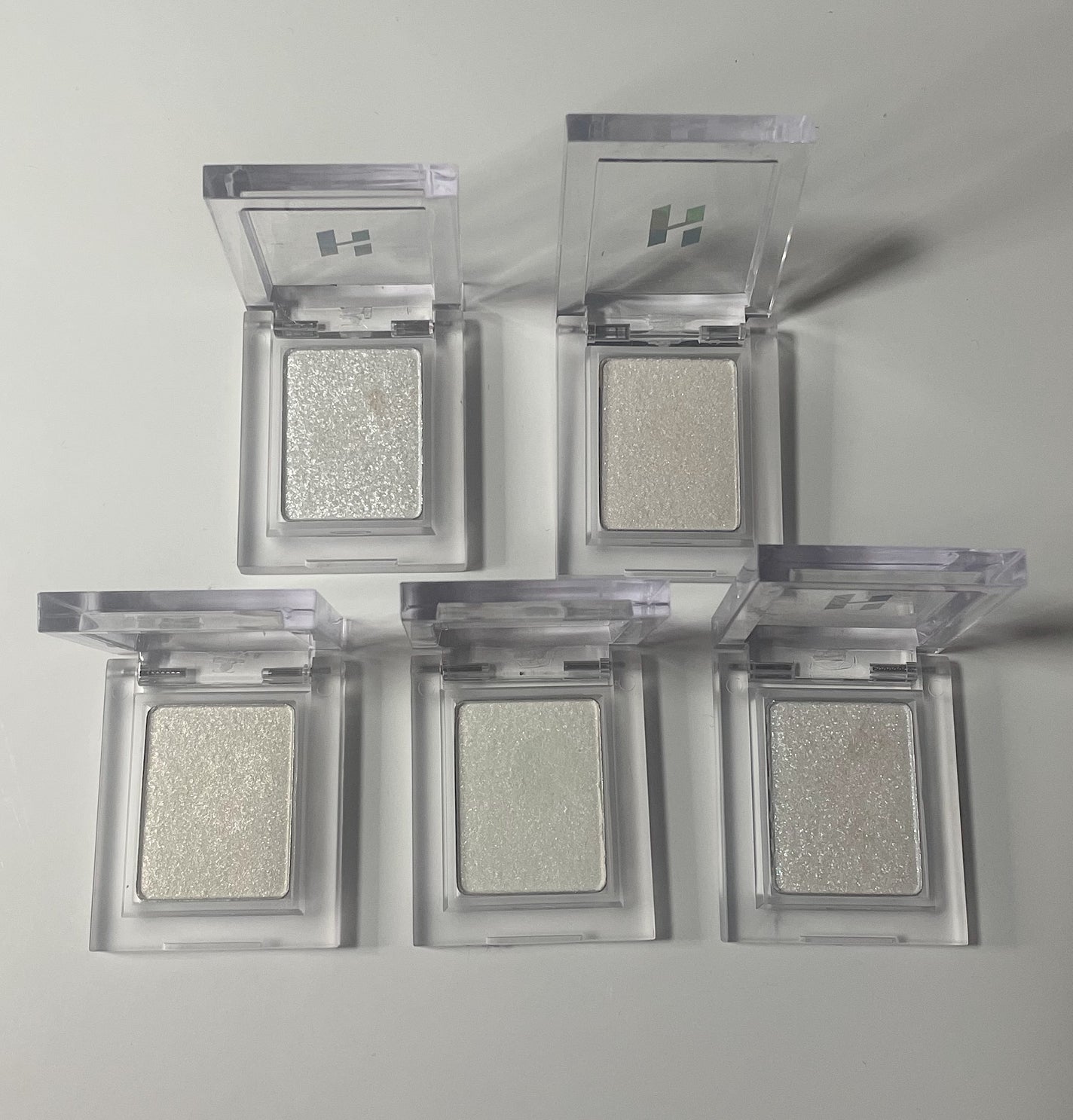 マイフェイブピースアイシャドウ/HOLIKA HOLIKA/単色アイシャドウを使ったクチコミ(4枚目)