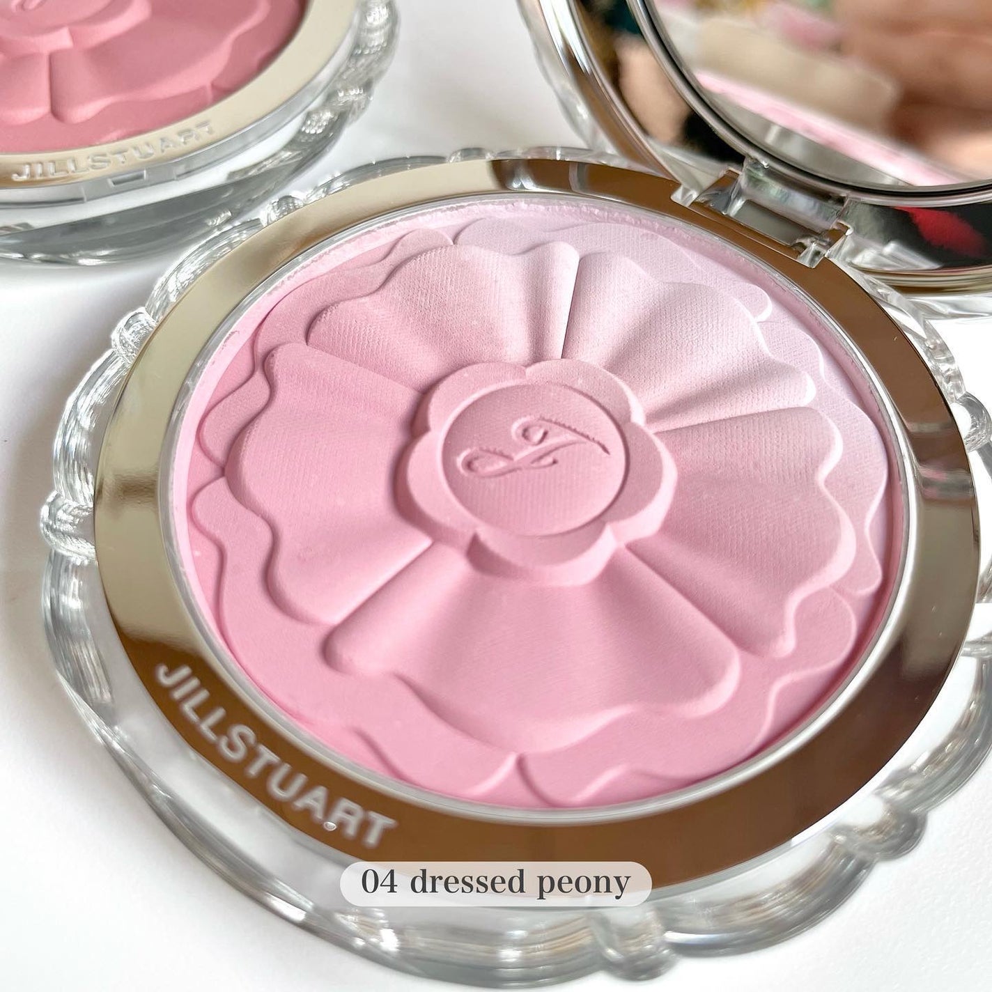 ジルスチュアート パステルペタル ブラッシュ/JILL STUART/パウダーチークを使ったクチコミ(3枚目)