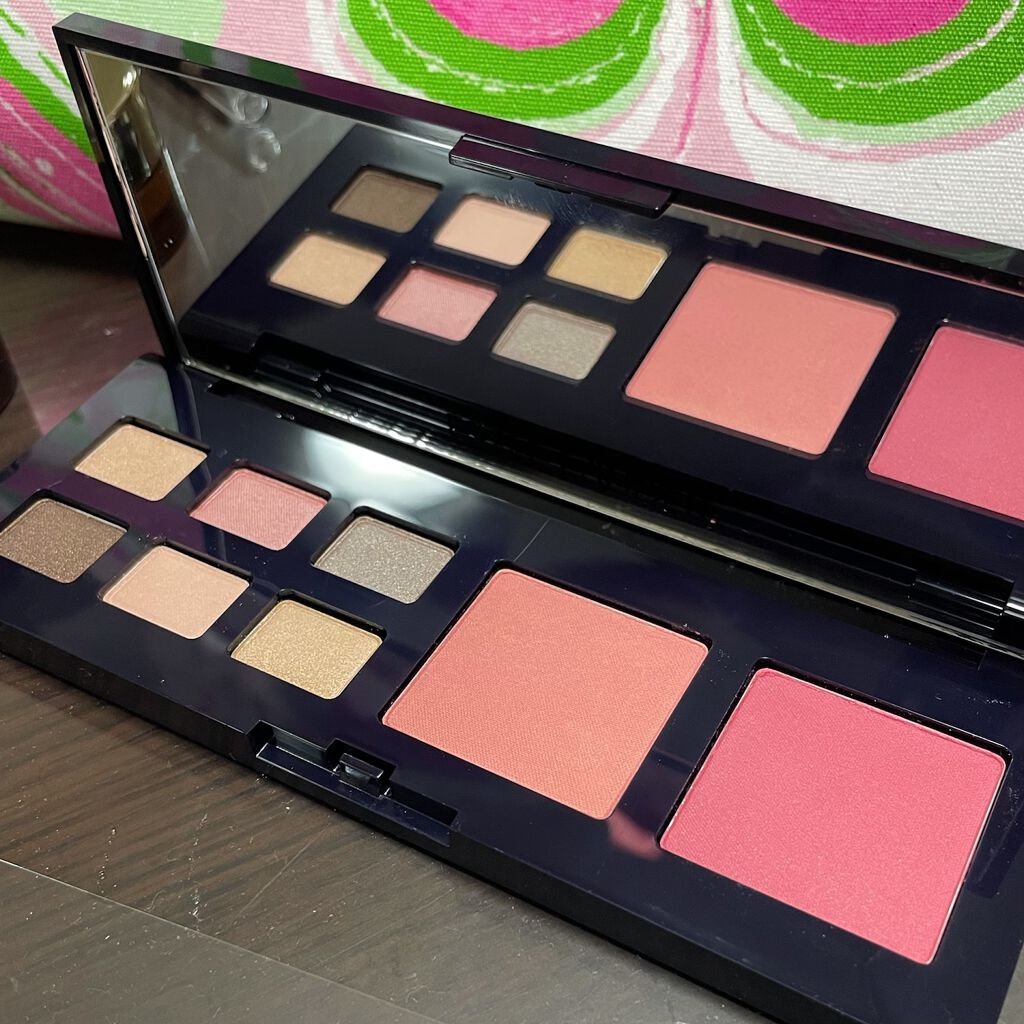 マザーズデイ2021/ESTEE LAUDER/メイクアップキットを使ったクチコミ（2枚目）