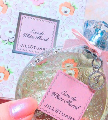 ジルスチュアート リラックス オード ホワイトフローラル/JILL STUART/香水(レディース)を使ったクチコミ（1枚目）