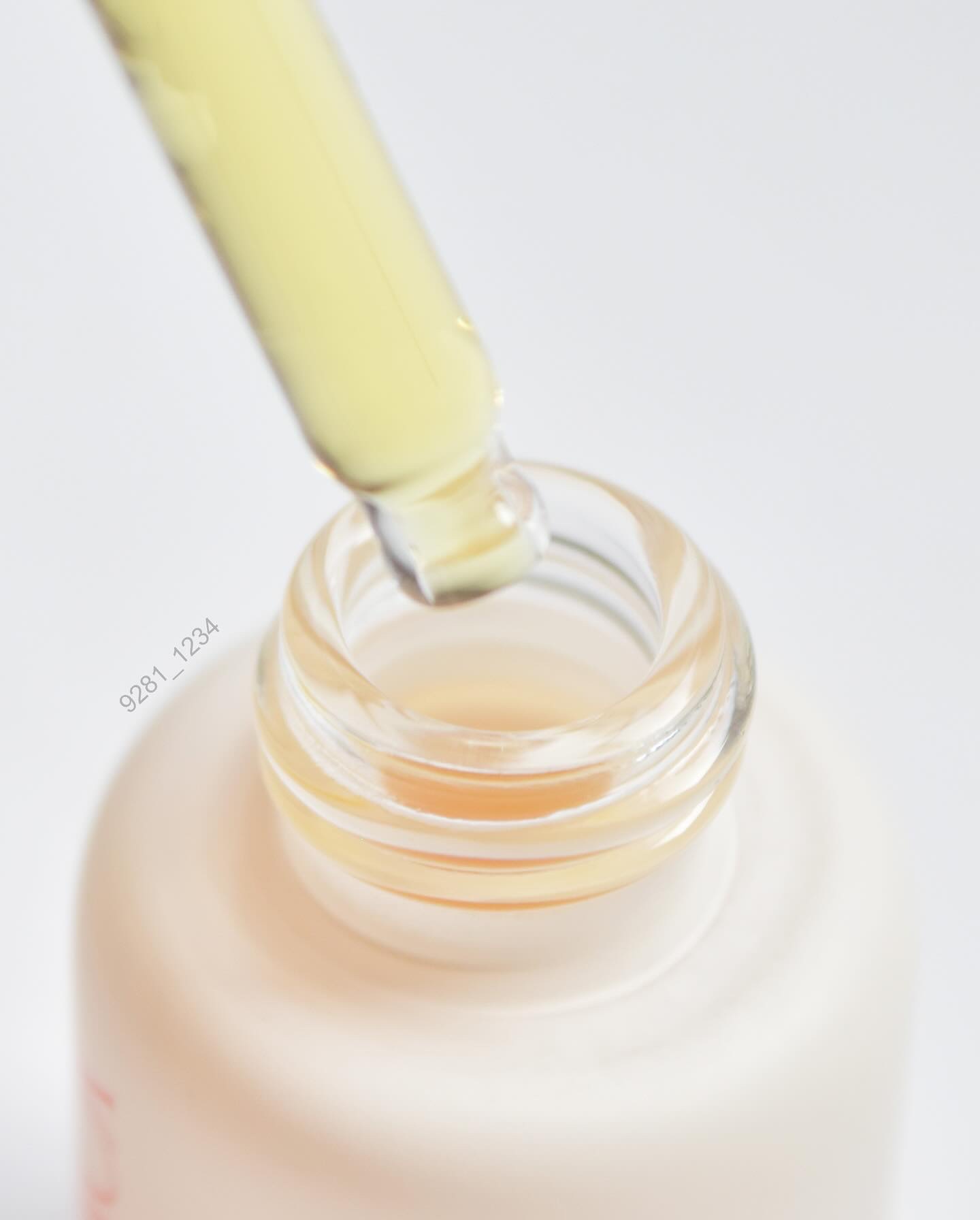 リップセリン  #03 ラスティレッド/CODE GLO KOLOR/リップグロスを使ったクチコミ（3枚目）