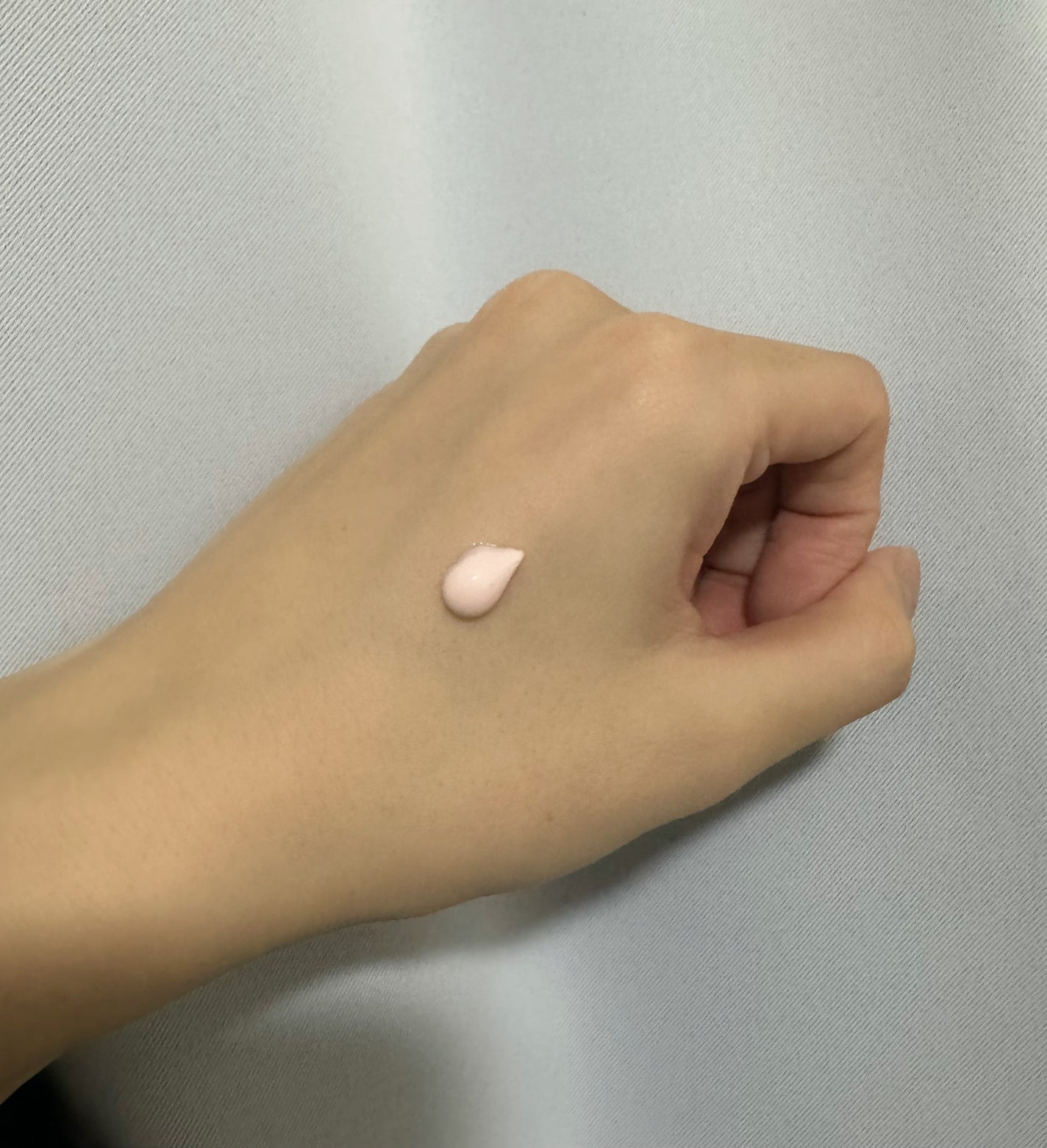 エッセンス スキングロウ プライマー /SHISEIDO/化粧下地を使ったクチコミ(4枚目)