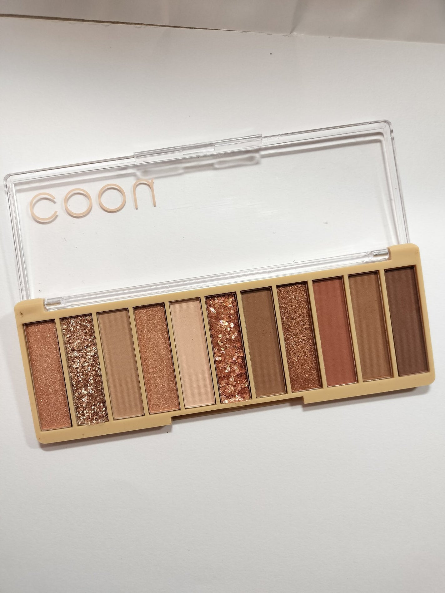 アイシャドウパレット/coou/アイシャドウパレットを使ったクチコミ(2枚目)