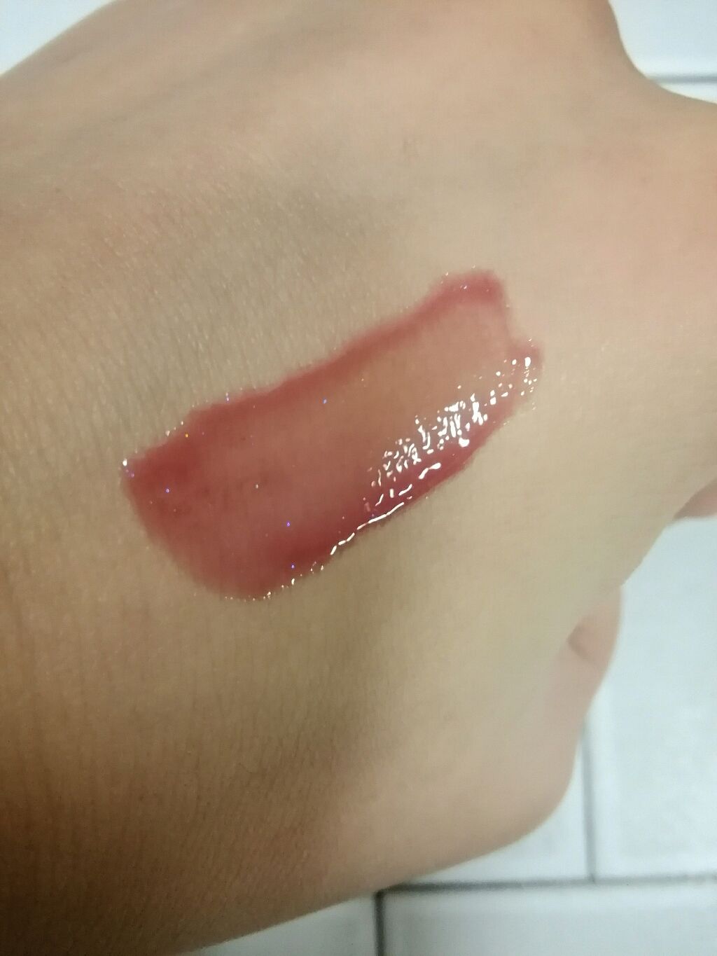 ジューシーリップジェル/ettusais/リップグロスを使ったクチコミ（2枚目）