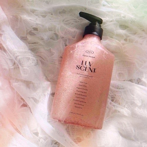 スクラブボディウォッシュ フラワーマーケット ホワイトチューリップ/LUV SCENT/ボディスクラブを使ったクチコミ(1枚目)