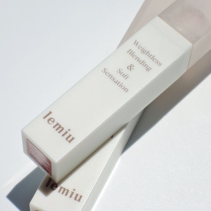 LEMIU ブレンド ザ ムードティントのクチコミ「潤いも残しつつサラっとしたテクスチャーで
自然なカラーレイヤリングができるティント。
Luc.....」(3枚目)