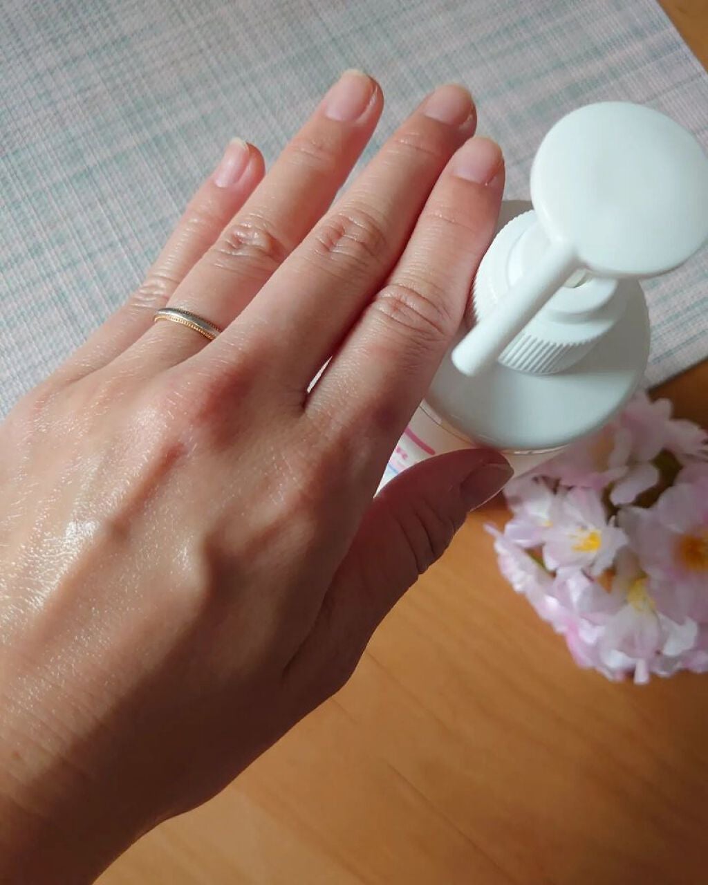 ヘパトリート 薬用オールインワンジェル /ゼトックスタイル/オールインワン化粧品を使ったクチコミ(5枚目)