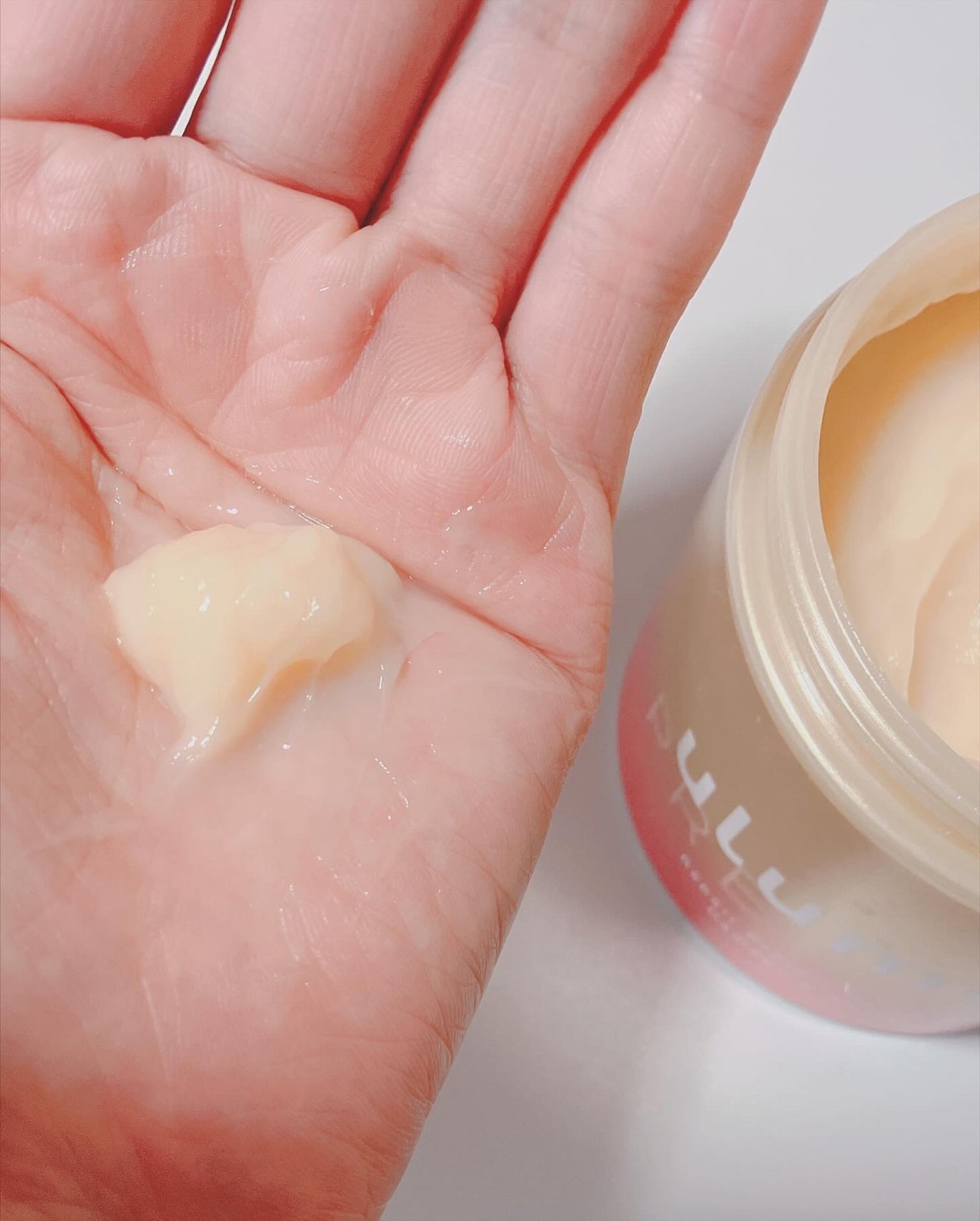 ウルミープレミアム リペアプロテイン ヘアマスク/ulumee/ヘアマスク・ヘアパックを使ったクチコミ(4枚目)