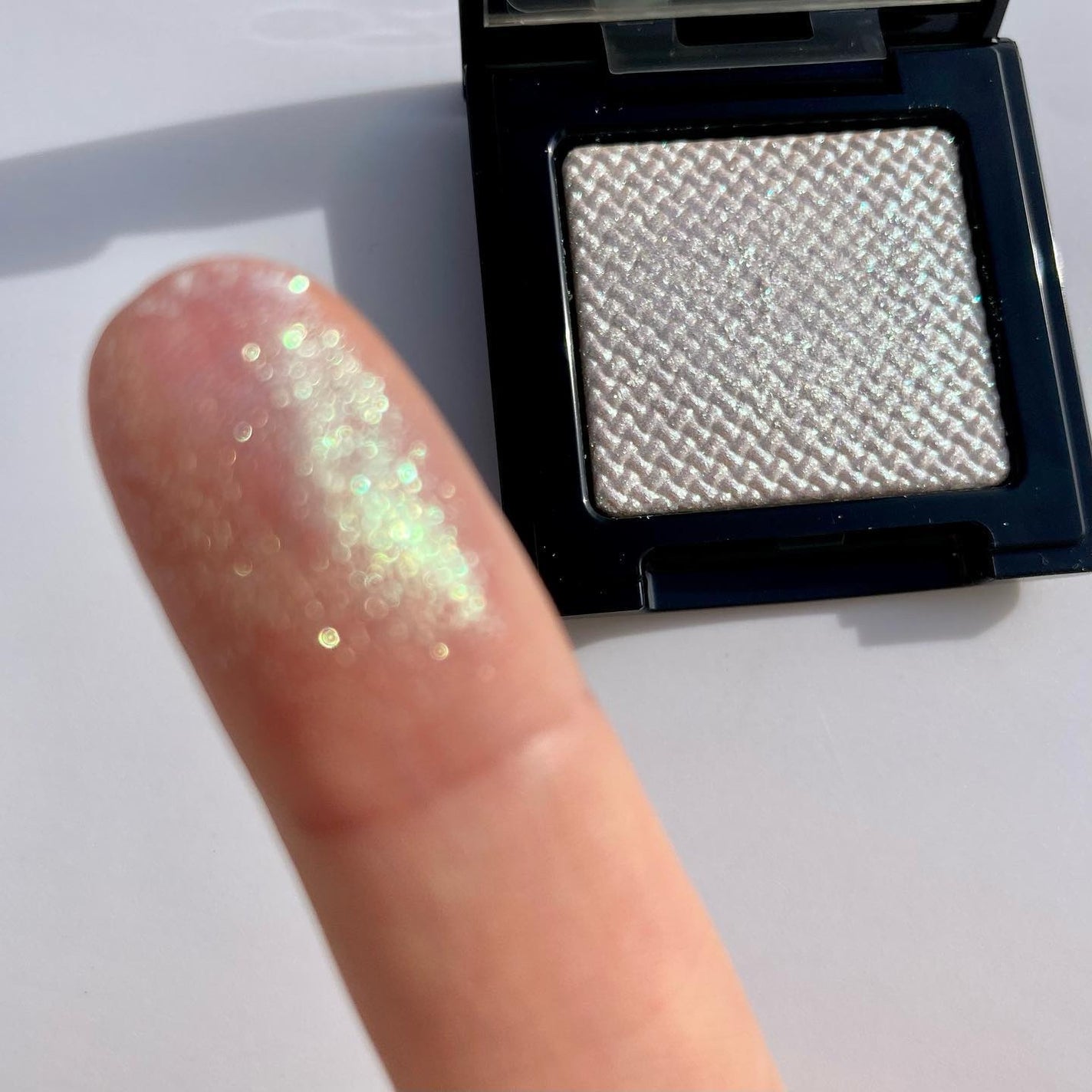 エレガンス ラズル スターアイカラー/エレガンス ラズル /単色アイシャドウを使ったクチコミ(5枚目)