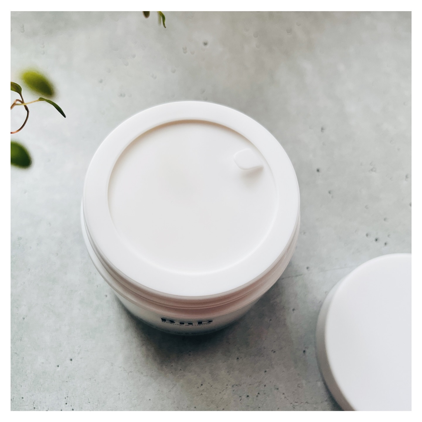 BnD ネックアイロン トーンアップ クリーム/BnD/ネック・デコルテケアを使ったクチコミ（3枚目）